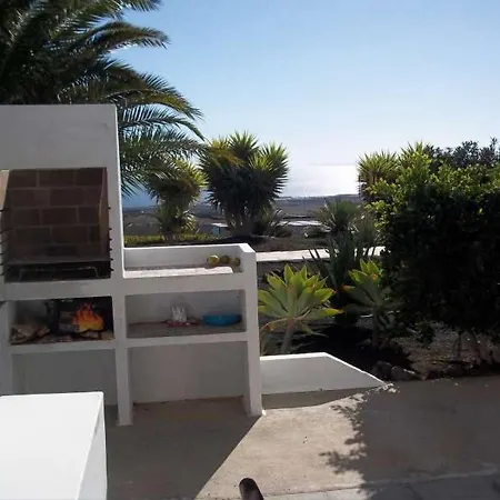 Sleeps 4 Pool Wifi * Mácher